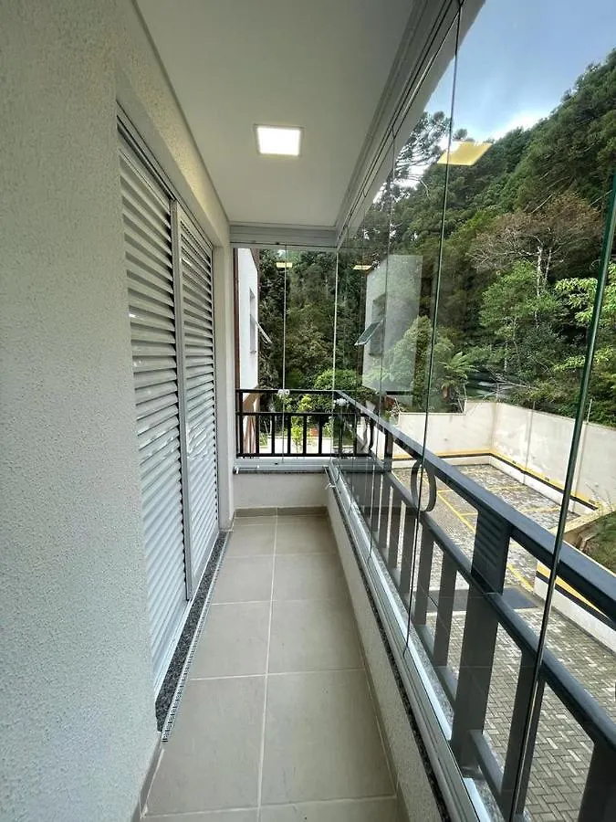 Oasis em Campos: Charmoso Apartamento com Vista para Fonte Simão Campos do Jordao