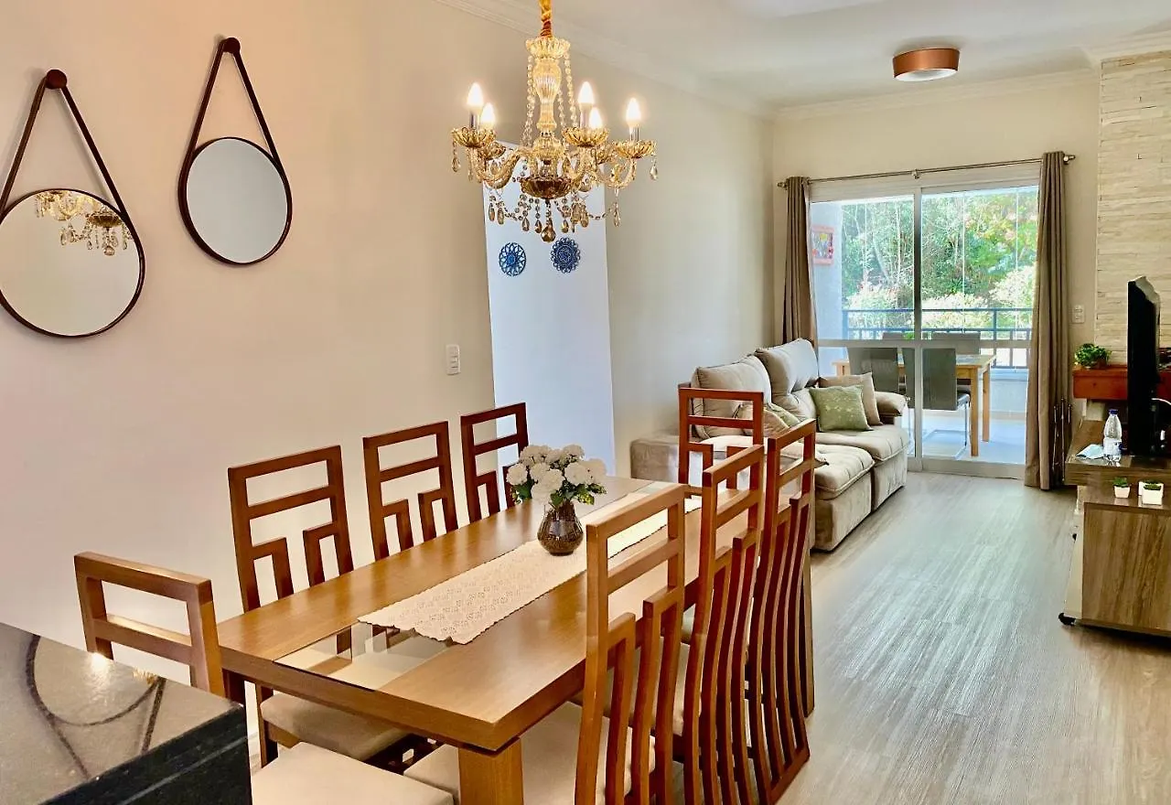 Oasis em Campos: Charmoso Apartamento com Vista para Fonte Simão Campos do Jordao