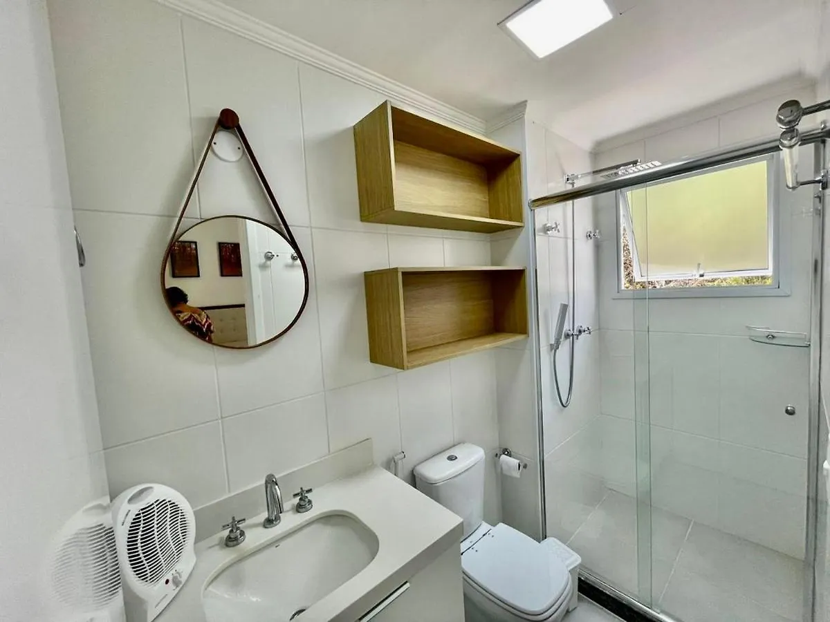 Oasis em Campos: Charmoso Apartamento com Vista para Fonte Simão Campos do Jordao Brazil